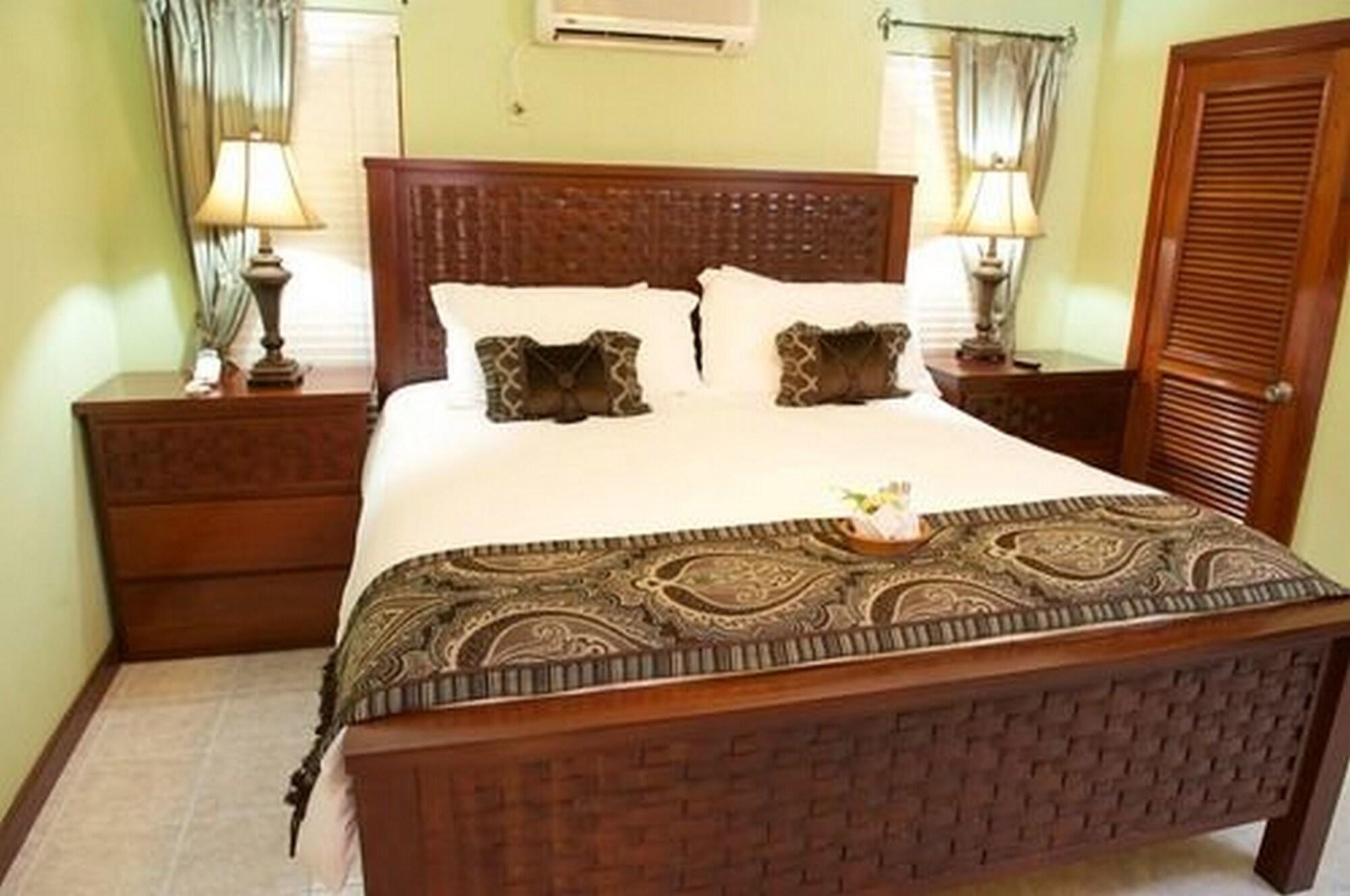 The Palms Oceanfront Suites San Pedro  Luaran gambar