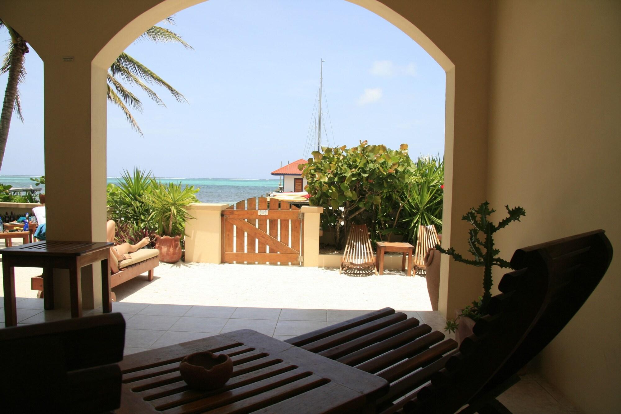 The Palms Oceanfront Suites San Pedro  Luaran gambar