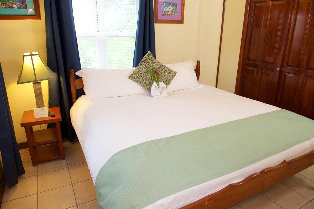 The Palms Oceanfront Suites San Pedro  Luaran gambar