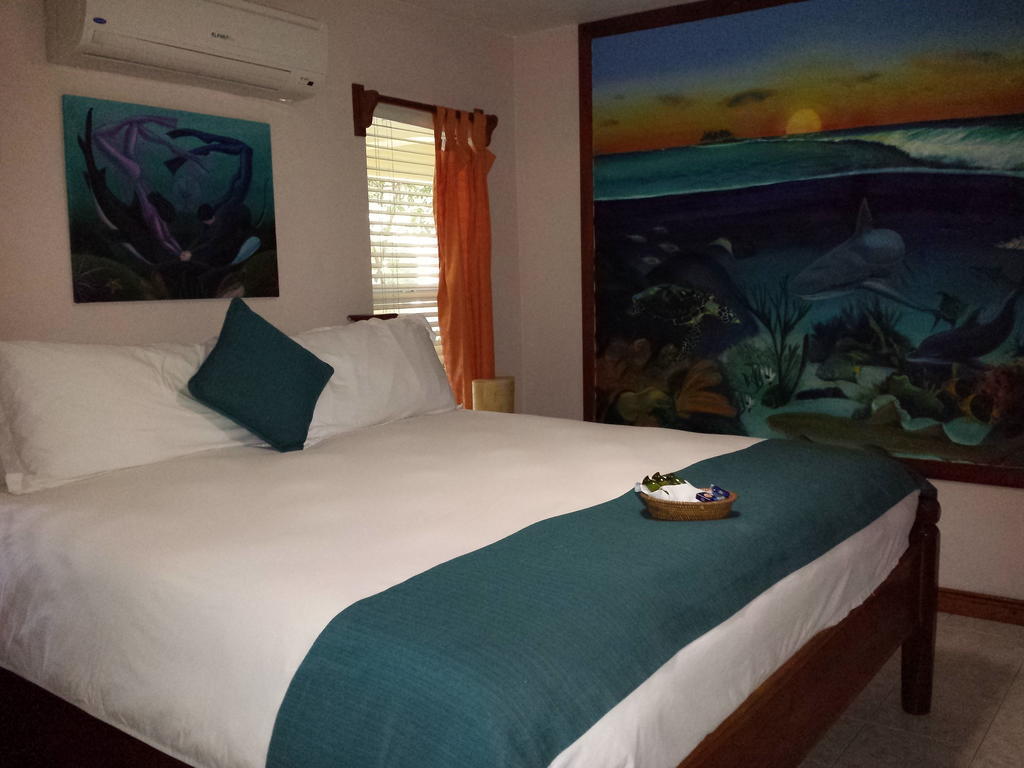 The Palms Oceanfront Suites San Pedro  Luaran gambar